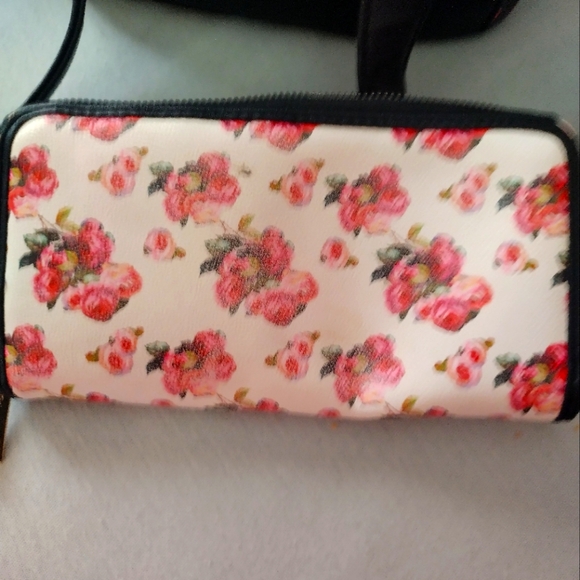 Juicy couture mini backpack and wallet set - Picture 5 of 5